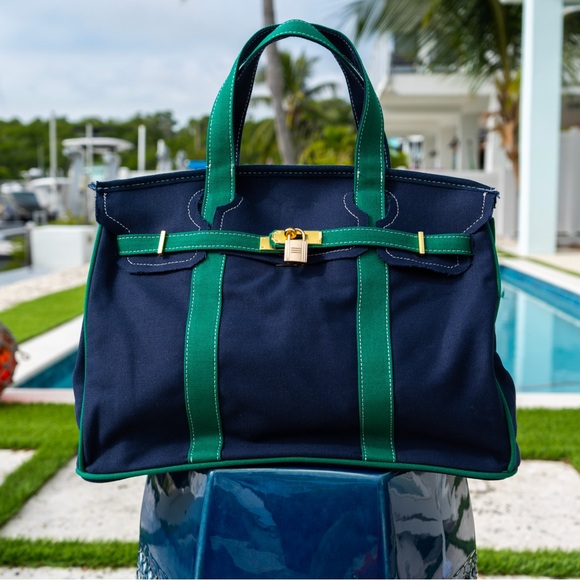 Boatkin Canvas Boat Tote Navy w/Green Piping, Includes Free Lock & Makeup Pouch - Picture 4 of 11